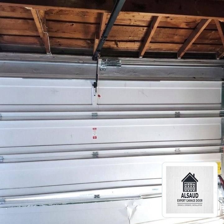 AlSaud Expert Garage Door Dispatch in Andover (North Andover Area): Heavy-Duty EPDM Perimeter & Bottom Seal Weatherproofing - Andover, MA